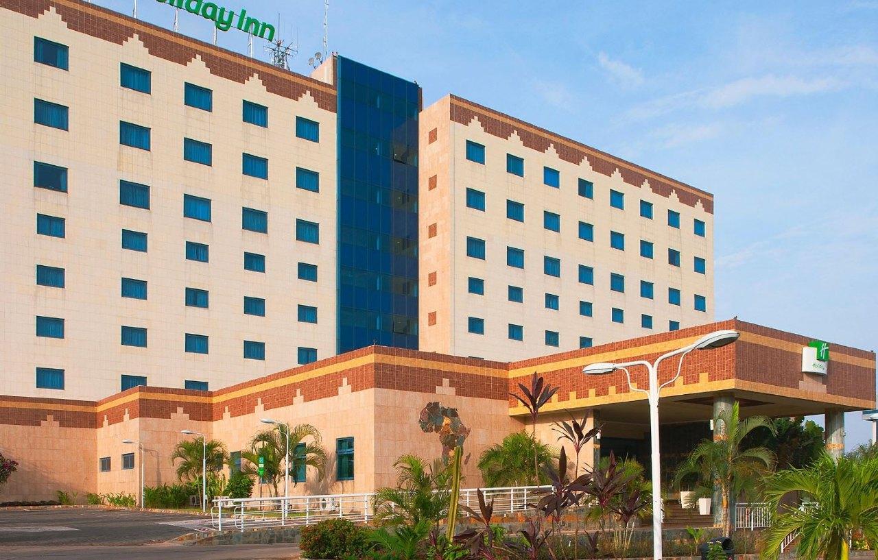 Palms By Eagles Airport City, Formerly Holiday Inn Аккра Екстер'єр фото