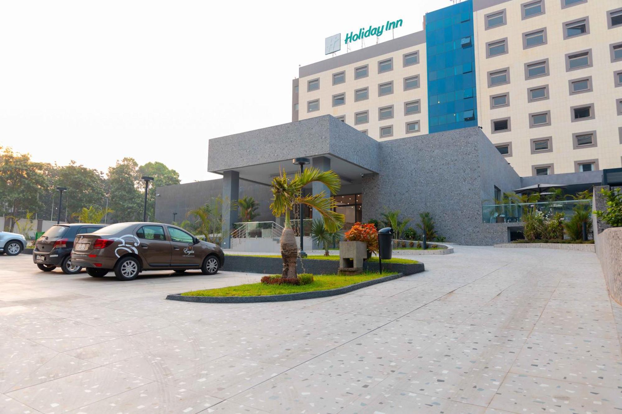 Palms By Eagles Airport City, Formerly Holiday Inn Аккра Екстер'єр фото